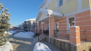 Продаётся дом в черте г.Екатеринбург, в КП Карасьеозёрский 2