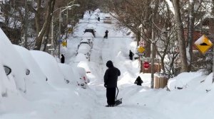 До 34 возросло число погибших в США из-за снежной бури.