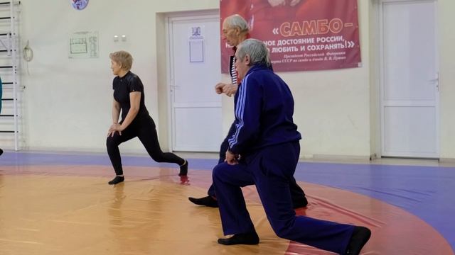 Школа самообороны для старшего поколения