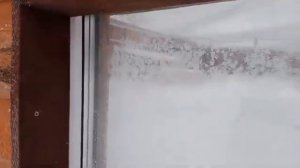 Шерхан в летней будке вышел к Ивану поздороваться окна заледенели скользко 27012026г