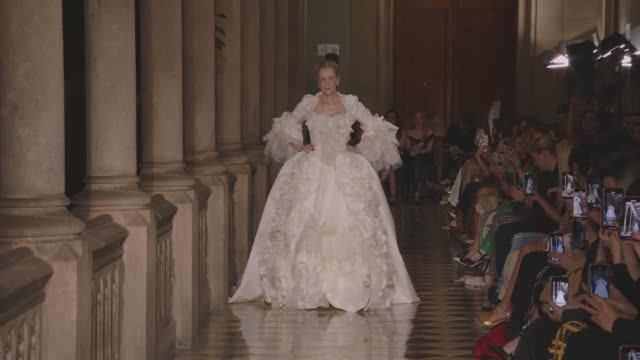 Показ коллекции свадебных платьев Vivienne Westwood 2026