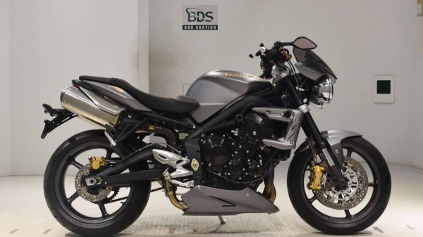 Triumph STREET TRIPLE R - SMTTMD4166A432403