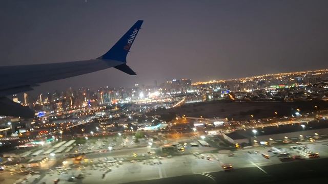 Арабские Эмираты. Дубай. Аэропорт. Мы покидаем Дубай. Вид с высоты. Перелёт в Санкт-Петербург. смотреть онлайн