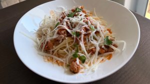 ПАСТА с соусом  БОЛОНЬЕЗЕ.