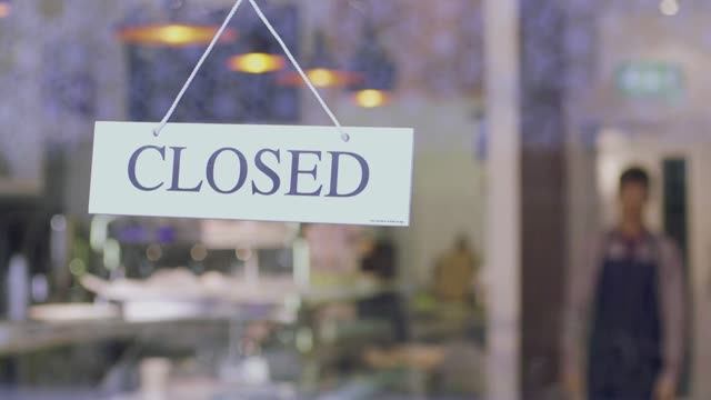 Остановитесь! И послушайте классную песню! смотреть онлайн