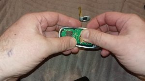 Как заменить батарейку в  ключе  хендай туссан 4