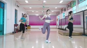 28 мин. Танцевальная тренировка на все тело  EMMA Fitness