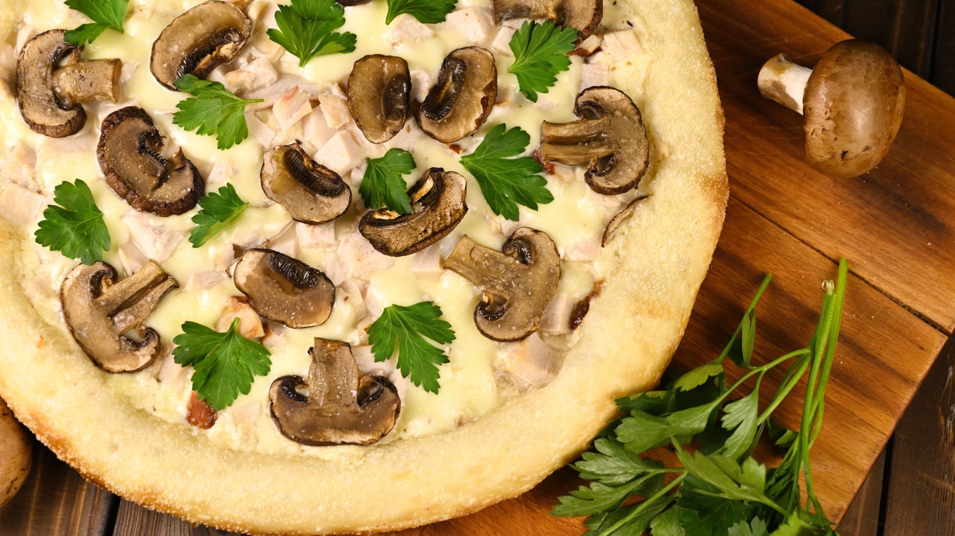 Пицца Бешамель! Оригинальный рецепт вкусней, чем в ресторане! 2022 год смотреть онлайн