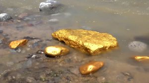 Поиск самородного золота в горной реке!