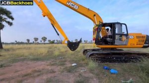 Я покупаю свой новый экскаватор JCB 245 LR и впервые рою яму, чтобы оценить его производительность |