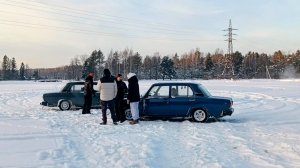 "Жизнь на пенсии".. Первый раз увидела авторалли по льду.