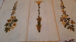 Оформленные и вышитые работы, запасы вышивальной подруги.