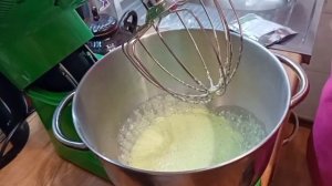 Делаем мороженное из сухой смеси в первый раз