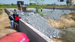 Строительство. засыпка, спасение грузовка