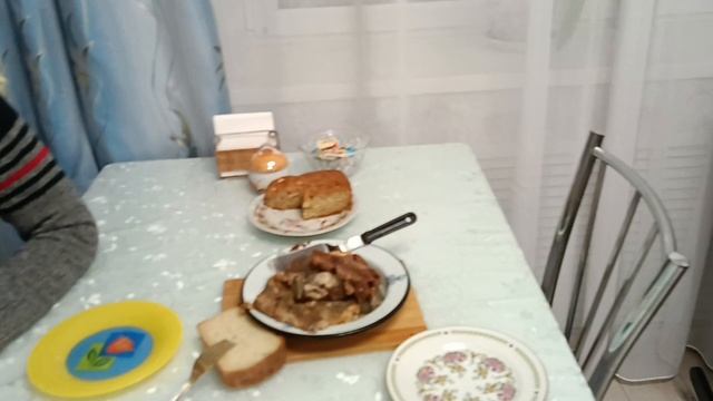 27.01.26. Заехали в Пятерочку и Монетку. Сын и муж ужинают вкусной рыбкой. смотреть онлайн