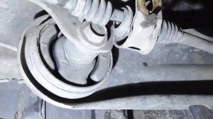 Замена сайленблока заднего продольного рычага Mitsubishi Outlander