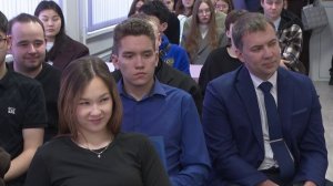 ОБЛАСТНЫЕ ПАРЛАМЕНТАРИИ ВСТРЕТИЛИСЬ С УЧАЩИМИСЯ КОЛЛЕДЖЕЙ