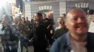 Проект "Неоткрытые Звезды" Живая реклама предстоящих концертов (Ярославль, ул.Кирова от 12 09 2024г)