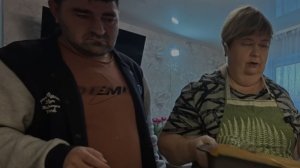 Обзор Уралочка лайв Гостей на выходные прибавилось.  Готовлю улитки на завтрак и манты. 26.01.2026