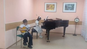 Белолица,круглолица