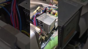 Ремонт микроволновки. Искрит, воняет, не работает.