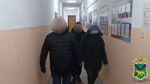 Полиция Владивостока по горячим следам задержала женщину, ограбившую 86-летнего мужчину в магазине