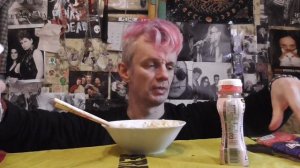 мукбанг плов йогурт клубничный соус крабовые палочки