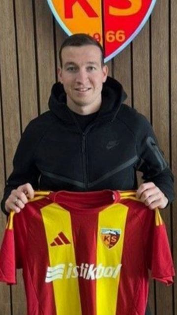 Денис Макаров перешёл в «Кайсериспор». #shorts #денисмакаров #динамо #кайсериспор #футбол смотреть онлайн