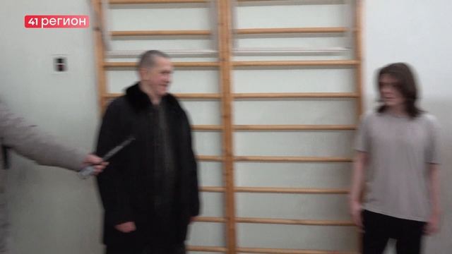 ЛИКВИДАЦИЮ ПОСЛЕДСТВИЙ ЦИКЛОНА В СТОЛИЦЕ КАМЧАТКИ ПРОИНСПЕКТИРОВАЛ ПОЛПРЕД ПРЕЗИДЕНТА В ДФО смотреть онлайн