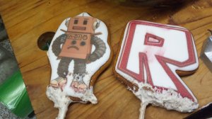 28 января - мой др И кстати кто-нибудь помнит roblox???