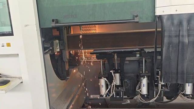 Лазерный труборез ST3-12045 12 кВт обзор 2