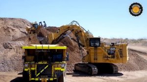 Автономные погрузчики Caterpillar 6060 с фронтальным экскаватором