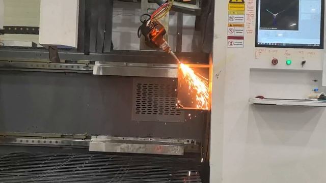 Лазерный труборез ST3-12045 12 кВт обзор 4