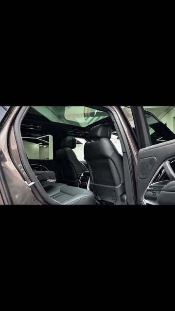 Range Rover в идеальном сочетании / Подробнее о его комплектации в видео обзоре на нашем канале смотреть онлайн