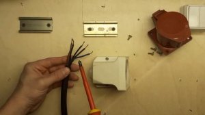Подключение розетки с заземлением 380В Вольт