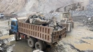 Это очень Трудное Испытание на прочность - Кэт Выдерживает Его!”” Когда Валуны Становятся Больше, То