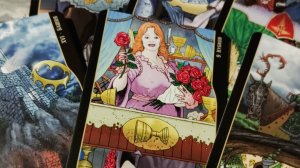 Расклад  113.В чём  я его идеализирую? Каким его вижу я и каким его видят карты?