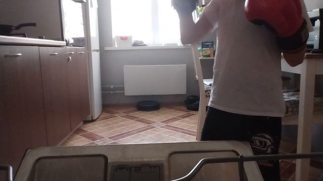 Боковые удары на месте