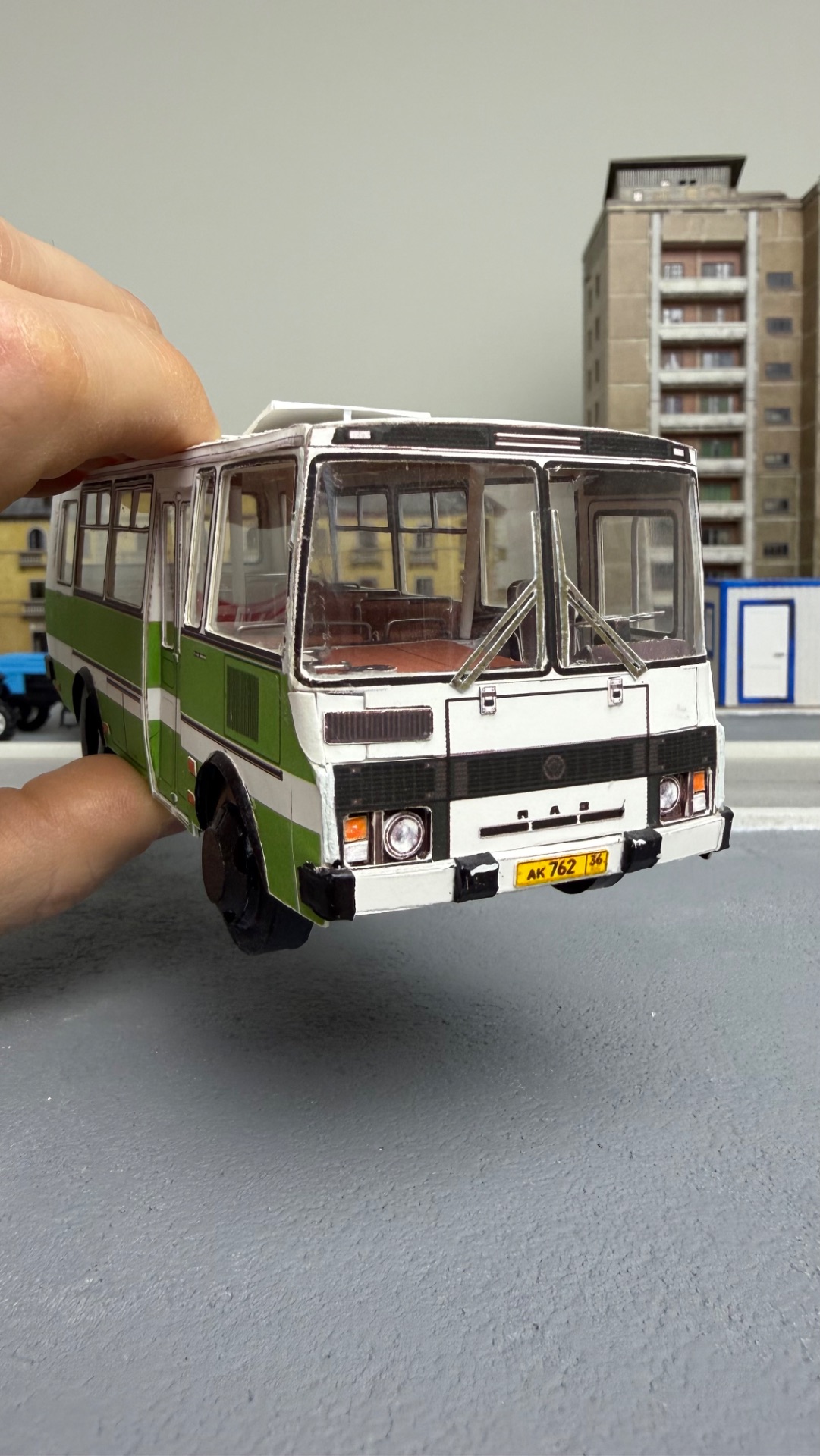 ПАЗик из бумаги