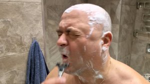 Тестил одну бритву, а разочаровался в Мак3