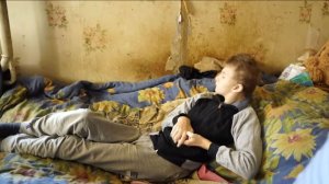 Топим снег чтобы не умереть от жажды. УЖАС !!!