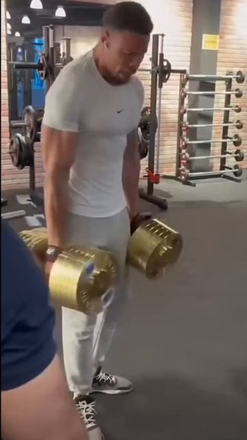 Каждая по 150кг. Браво .Красавчик смотреть онлайн