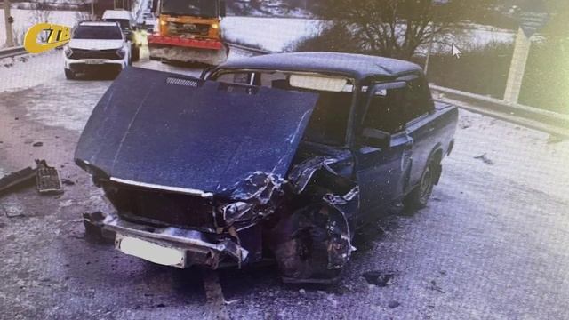 ДТП С УЧАСТИЕМ ТРЕХ АВТОМОБИЛЕЙ ПРОИЗОШЛО В ЖЕЛЕЗНОГОРСКОМ РАЙОНЕ смотреть онлайн