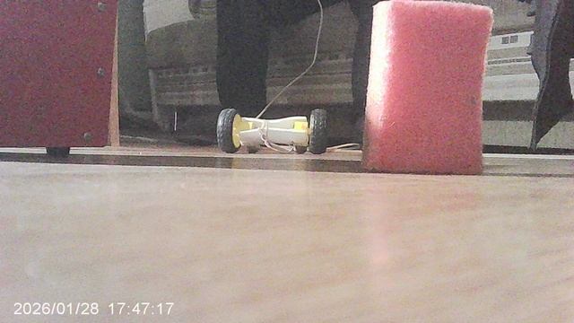 Поражение мишени на самодельном ЭЛЕКТРОСАМОХОДЕ с дистанционным проводным управлением