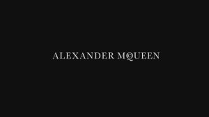 Показ мужской коллекции Alexander McQueen осень-зима 2016-2017