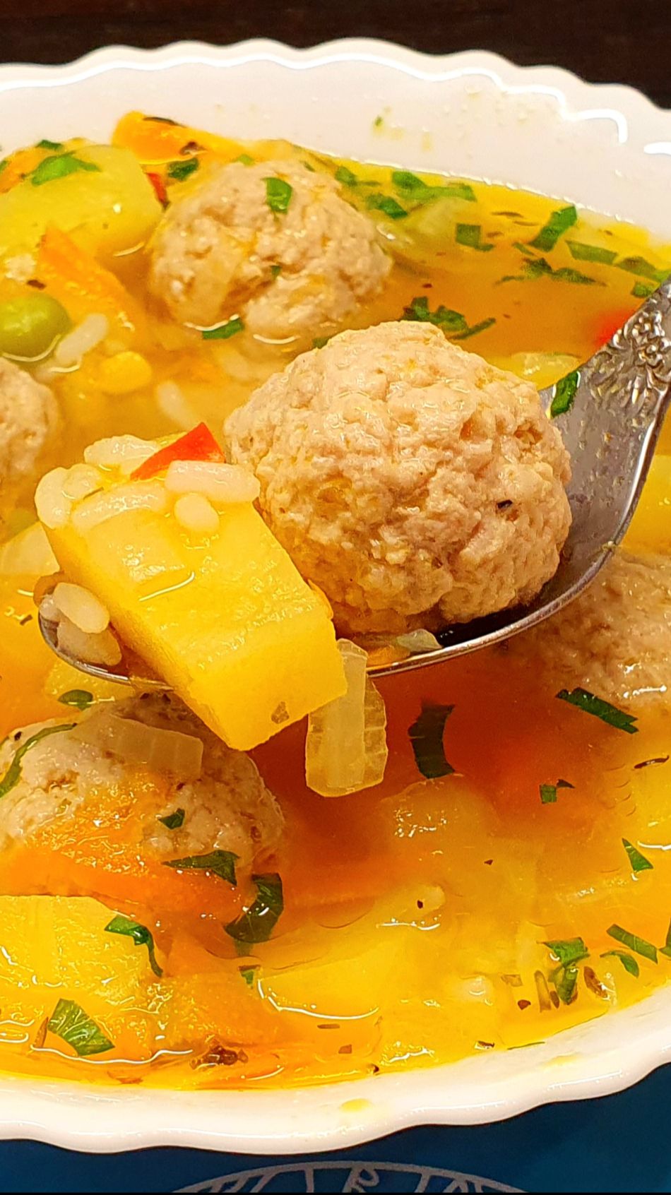 Суп с фрикадельками и гавайской смесью