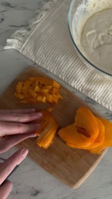 Вкуснейшая творожная запеканка с хурмой