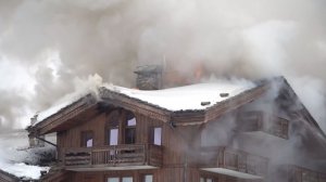 Пятизвездочный отель горит в Куршевеле