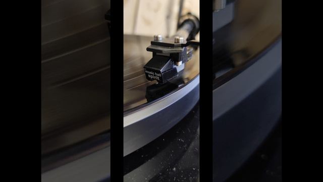 Тестирование Music Hall Mmf 2.3