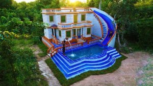 Строю самую креативную современную виллу из глины с парком водных горок и подземным бассейном.